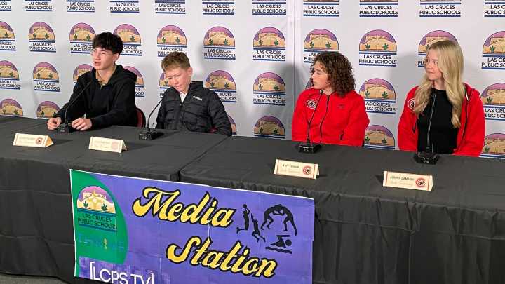 Las Cruces high school swimmers say they are one big 'family'