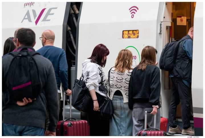 El Congreso aprueba que Renfe vuelva a realizar indemnizaciones a partir de 15 minutos de retraso