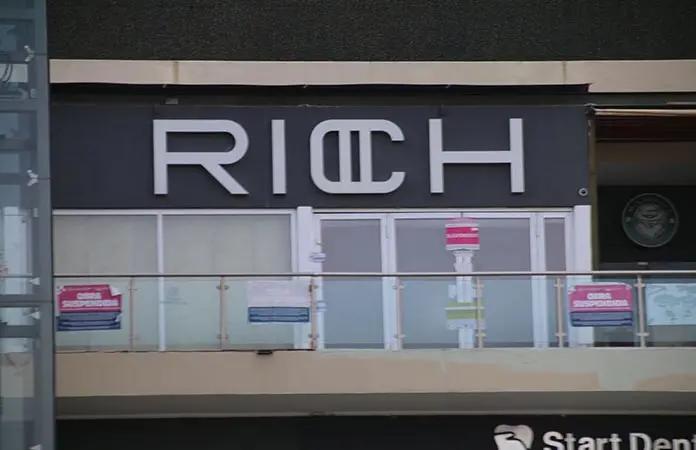 Proponen inhabilitación de funcionarios estatales implicados en caso Rich