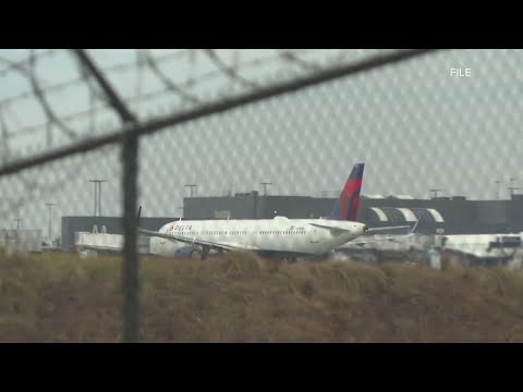 Flight delays happening at Hartsfield-Jackson after FAA ordered airport to cut flights