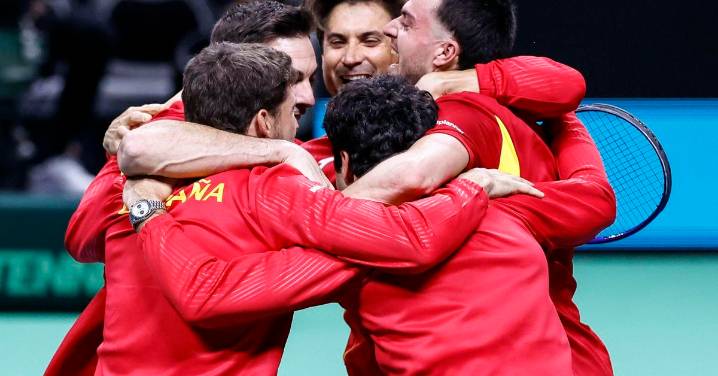 Horario y dónde ver por televisión la final de la Copa Davis Italia