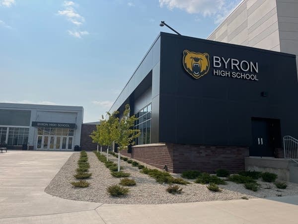 Byron schools failed to document credit card purchases