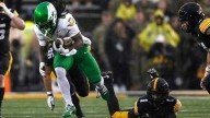 Score updates, highlights, stats from Iowa football vs. Oregon