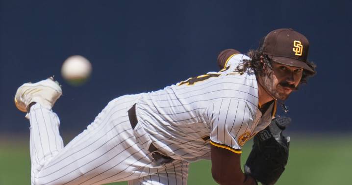 Blue Jays sign Dylan Cease to 7-year, $210M deal: reports