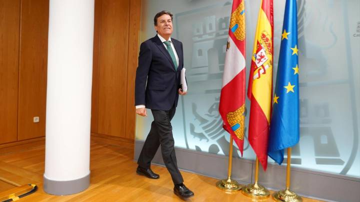 La Junta convocará a los grupos de las Cortes para negociar los presupuestos los días 14 y 17 de noviembre