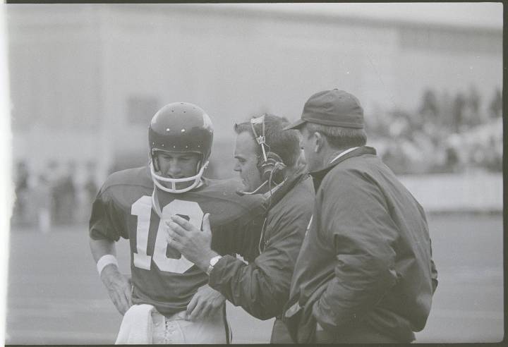 Arkansas football: Hogs-Horns 1964 and 1969 in the spotlight