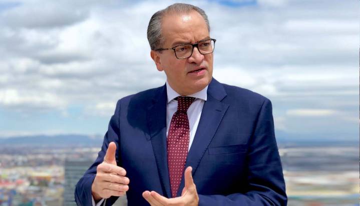 Carrillo dice que financiación de campañas es pozo séptico de la política