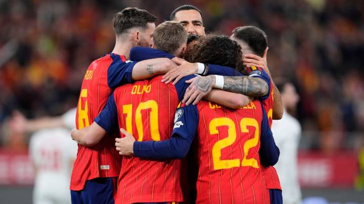 Una España de récord sella el pase al Mundial