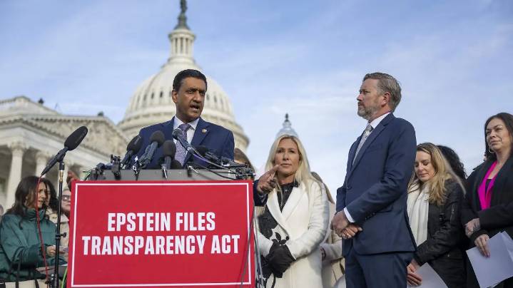 Congreso de EU aprueba ley para publicar archivos de Epstein y la envía a Trump para su firma