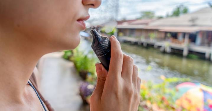 There are now more vapers than smokers in the UK for the first time
