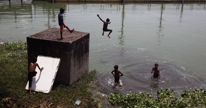 Esfuerzos contra pobreza infantil se estancan en medio de recortes globales de financiación: ONU