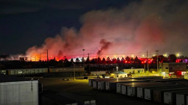 Unions rally around community after Louisville plane crash