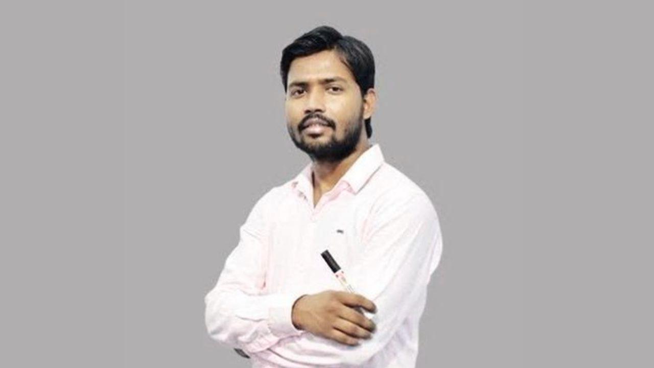 Bihar Election 2025: Popular YouTuber Khan Sir casts vote in Patna