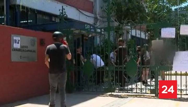 Encuentran con vida a estudiante del Carmela Carvajal desaparecida desde el miércoles