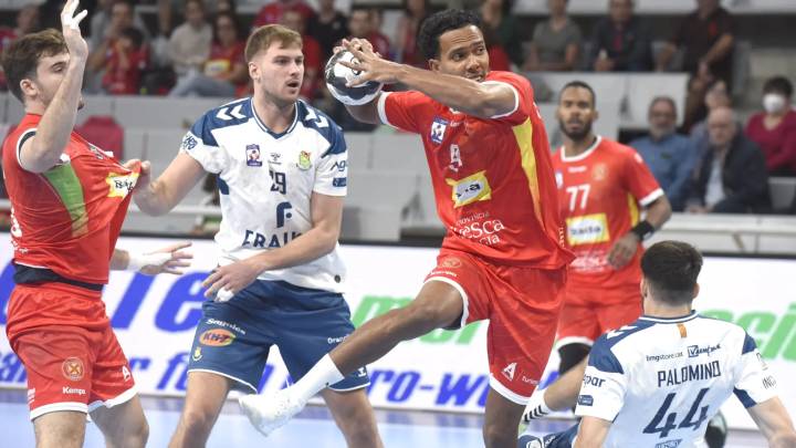 El Bada Huesca y los clubes de la Liga Asobal, unidos contra la violencia machista