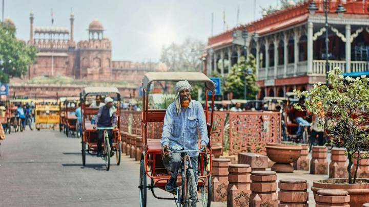 Delhi Govt Ends 21-Year Renewal Rule For Establishment Registrations