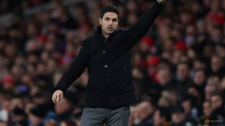 Arteta hails 'aura' of Eze after stunning derby hat