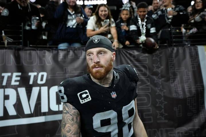 Raiders’ season hits new low as Cowboys take knee before two-minute warning – Winnipeg Free Press