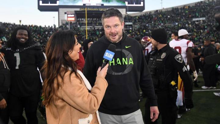 Dan Lanning jabs SEC over scheduling after Oregon's impressive win over USC