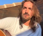 El cantautor gallego Andrés Suárez lleva su música al Museo Histórico de la Sierra Gorda en Querétaro