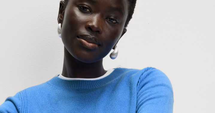 Marks and Spencer shoppers can get 'cosy' jumper in 10 colours for free