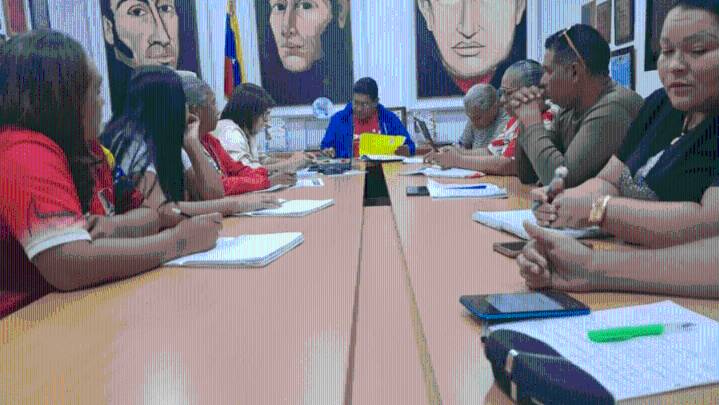 Revisaron programas sociales en el estado Sucre con la presencia de voceros de ocho municipios