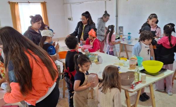 Comenzó la segunda edición del "Taller de Cocina Kids" en Rawson