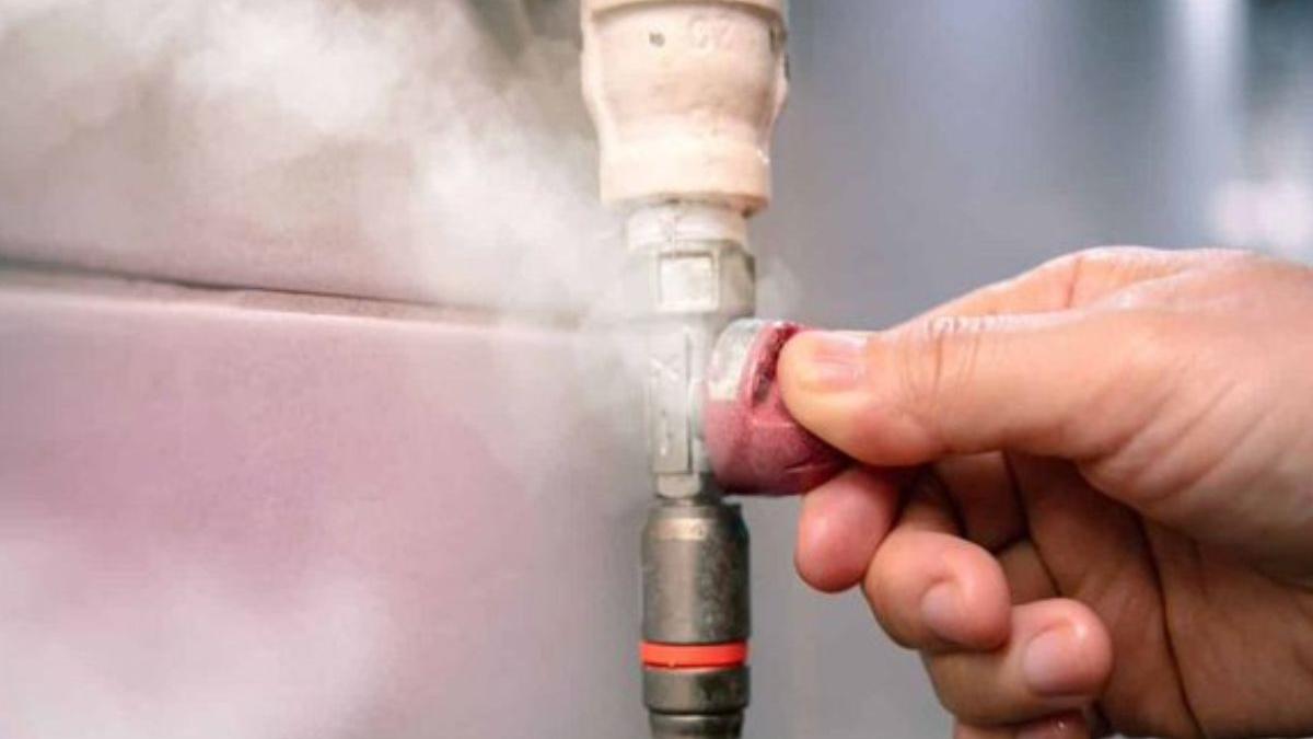 Mumbai chemical leak: 20-year-old dies, 2 hospitalised after inhaling toxic fumes in Andheri MIDC