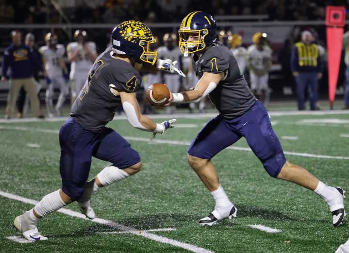 Kirtland returns to state semifinals with 21