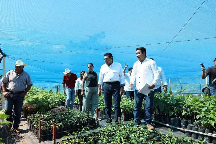 "Los sueños sí se cumplen", afirma Javier May ante beneficiarios de Sembrando Vida en Tenosique