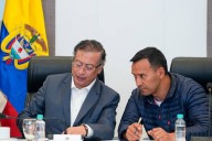 Gobierno Petro sortea presiones por bombardeos en Guaviare y giro en política de seguridad