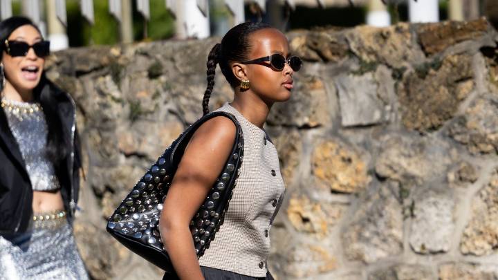 This Flat Shoe Trend Is The Easiest Way To Add A Flourish To Any Outfit