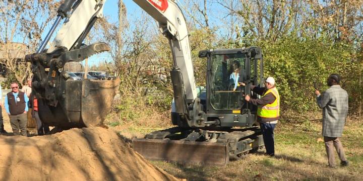 ‘Its kind of the missing link’ | Knoxville breaks ground on greenway connector in Fountain City