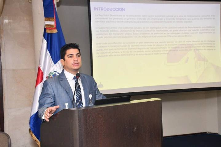 Presidente dominicano reajusta el Sistema Integrado de Transporte