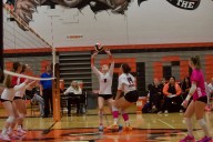 Monroe volleyball holds off Snohomish in district quarterfinals