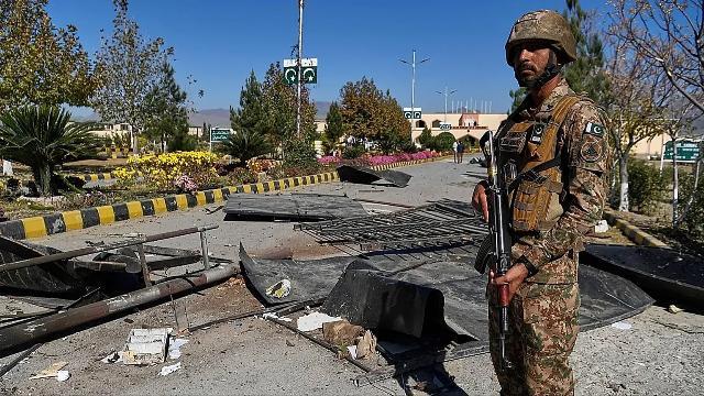 Pakistan Interior Minister visits  Wana Cadet College after suicide bombing