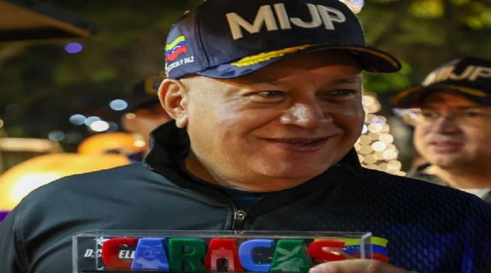 Ministro Diosdado Cabello tras recorrer Caracas: "El pueblo tiene capacidad de luchar y resistir en paz” 15 de noviembre de 2025 | País El también ministro de Relaciones Interiores, Justicia y Paz des