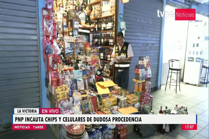La Victoria: PNP realiza megaoperativo en el Centro Comercial Polvos Azules