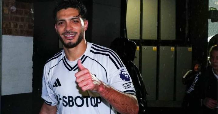 ¡Apareció el 'Lobo'! Gol de Jiménez le da 3 puntos al Fulham y lo aleja del descenso