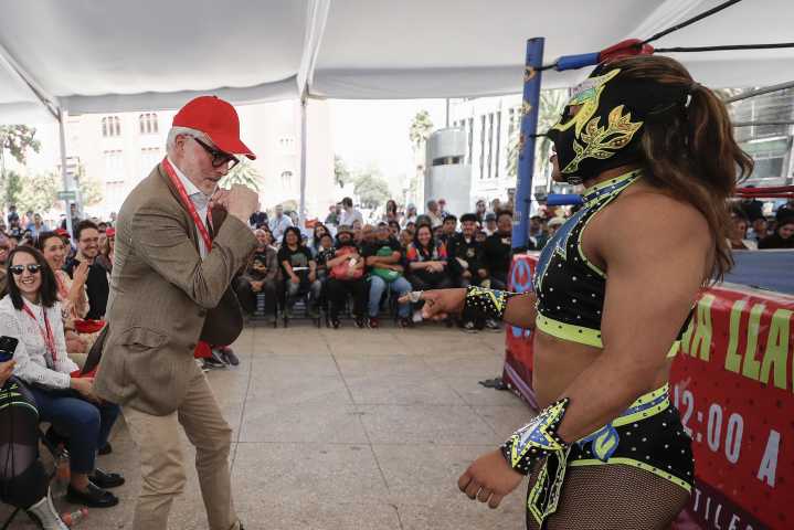 La lucha libre se une a la pelea por el cuidado del agua en la Ciudad de México