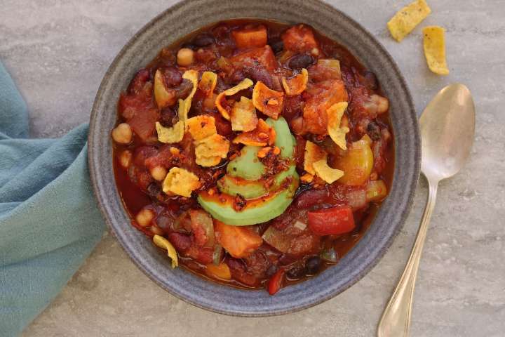 This sweet potato veggie chili recipe is the perfect struggle meal