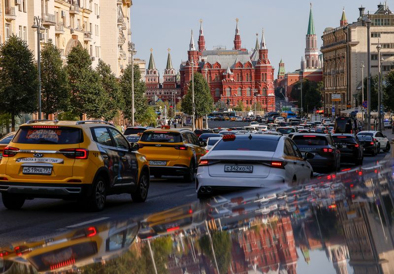 Russia's car market faces bleak 2026 as scrappage fees drive prices up