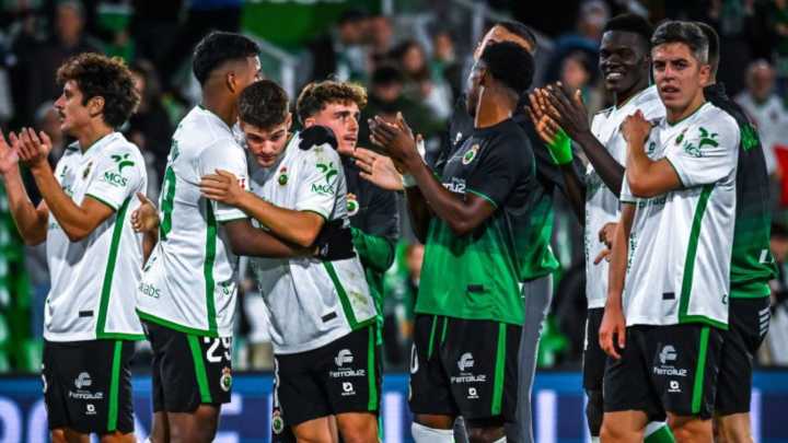 Trabajado triunfo del Racing para seguir como líder de Segunda División