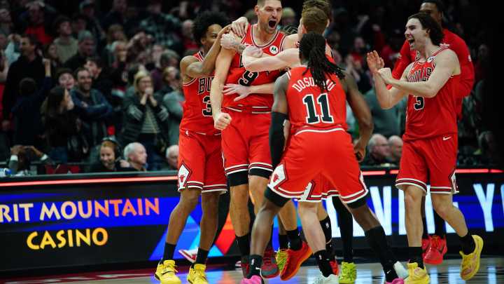 Heat at Bulls odds, picks and predictions