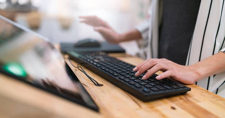 Sonata Software Q2 Review — Long-Term Story Remains Intact, Says IDBI Capital Maintaining 'Hold'