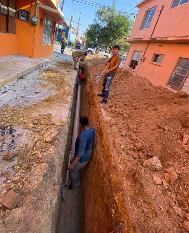 Trabaja COMAPA en la rehabilitación del sistema sanitario en la colonia Rodríguez