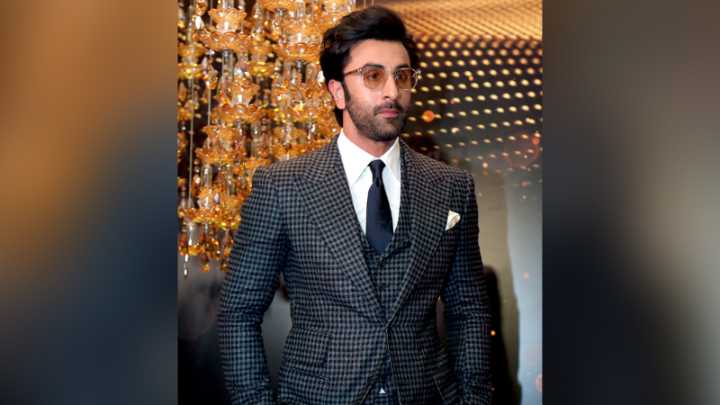Ranbir Kapoor reveals he shares his name with grandfather Raj Kapoor on ‘Dining with the Kapoors’