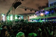 Una invasión de jóvenes para el fin de semana largo, Mar del Plata en lo más alto en las búsquedas y las deudas con tarjetas