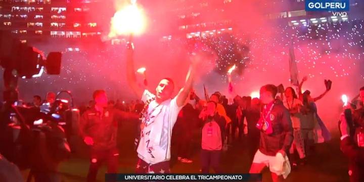 El apagón del Monumental al estilo 2023: así celebró Universitario el tricampeonato de Liga 1 ante sus hinchas