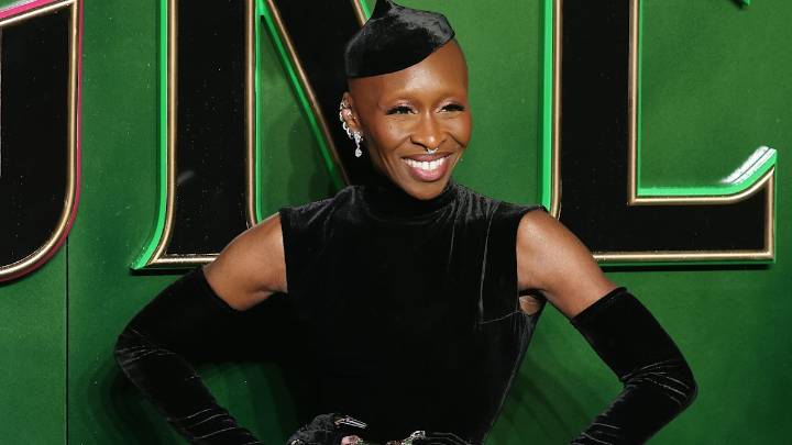 Cynthia Eivo reacts to fan finding hat she lost at London Wicked premiere